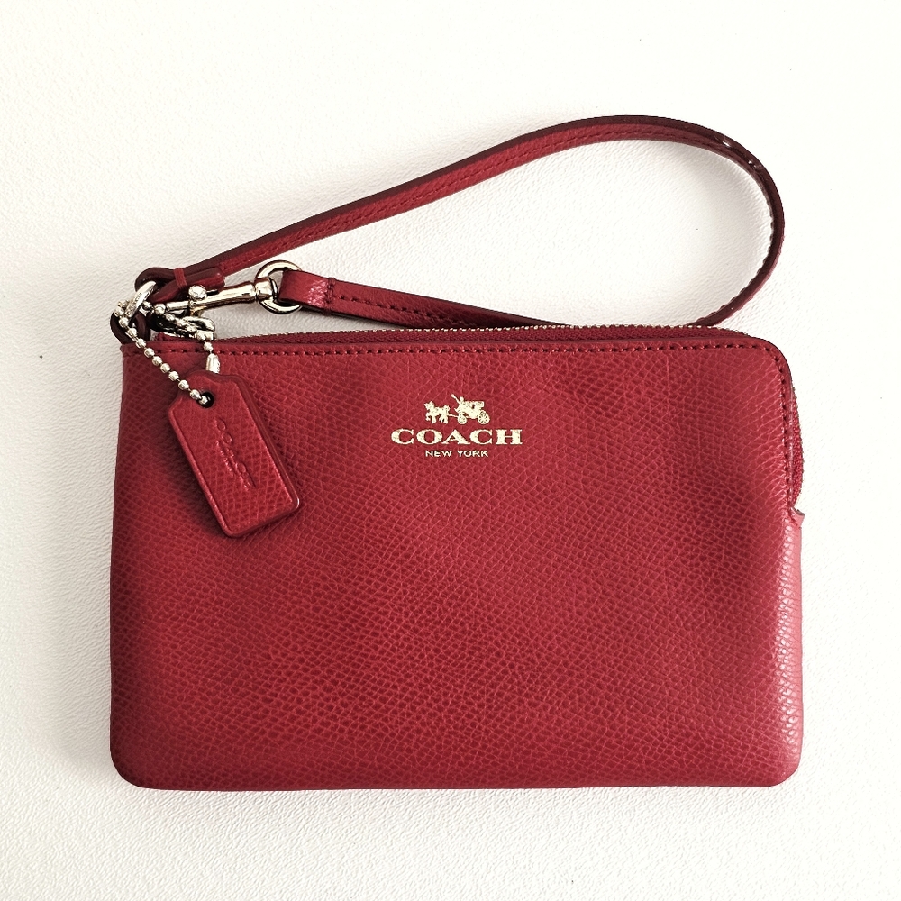 Coach Corner Zip Wristlet Burgundy Red Crossgrain Leather Wallet Purse